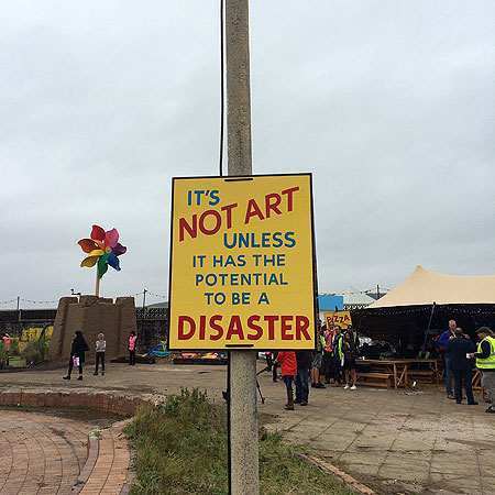 dismaland3